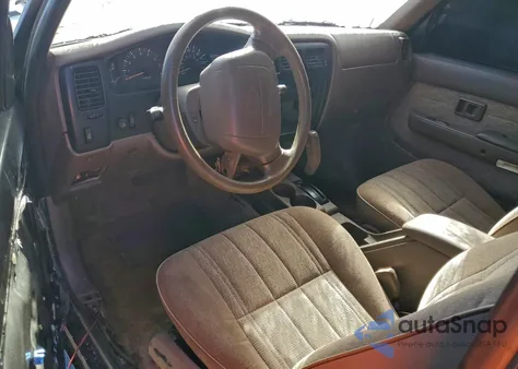 1998 Toyota Tacoma Xtracab Prerunner z USA, uszkodzony, nr VIN 4TASN92N6WZ145745